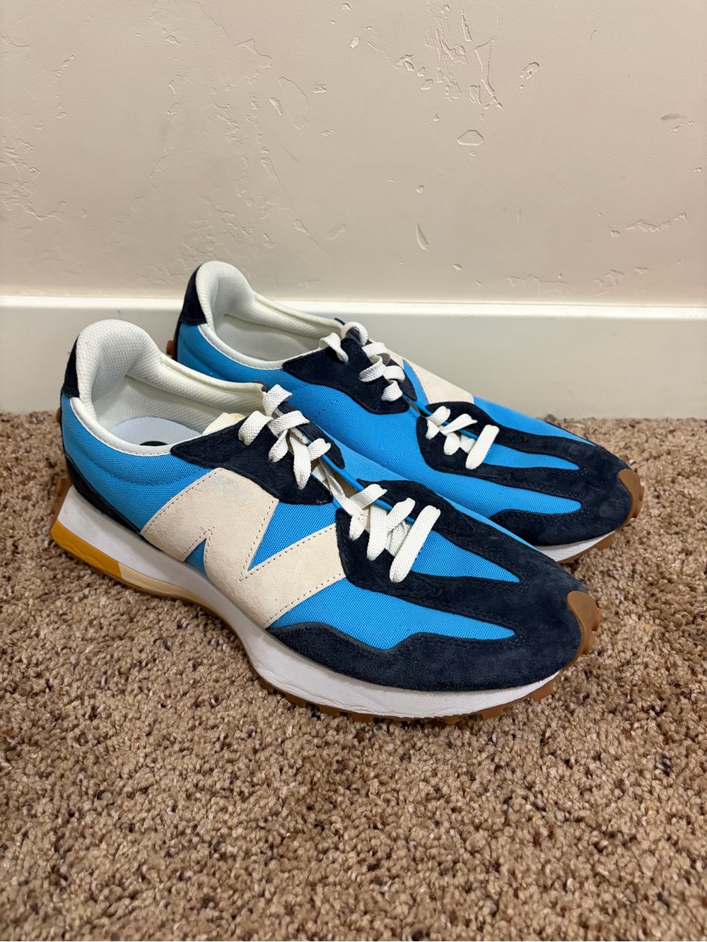 New Balance 327 'Vibrant Sky Gum' Sneakers, Blue, Men's Size 11.5